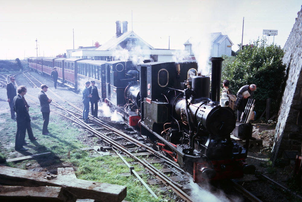 Douglas & Dolgoch at Wharf