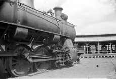 FS Class 2-8-0 outside Bunbury Shed.jpg
