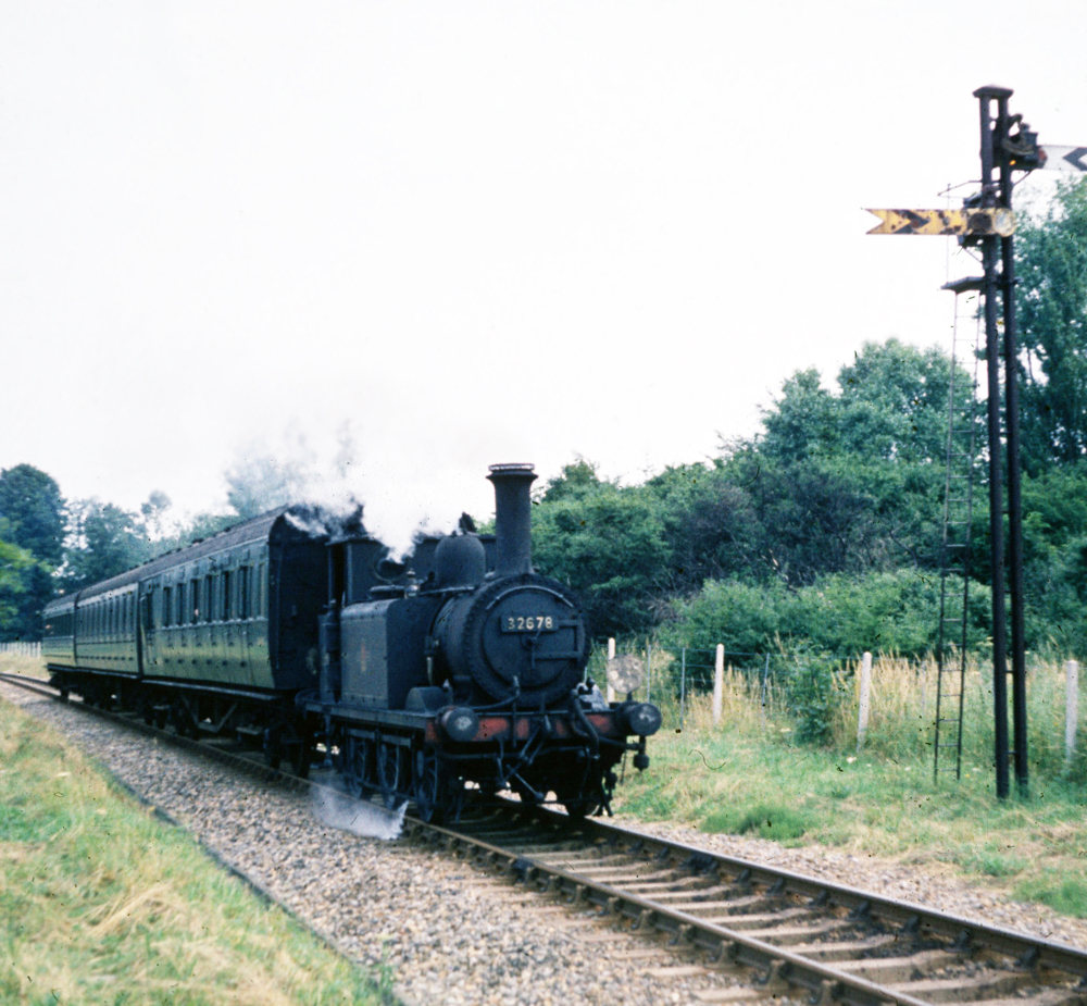 32678 on Hayling Billy