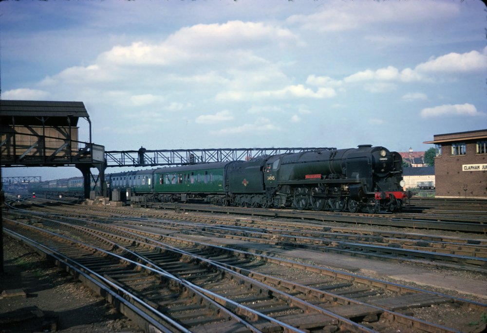 Ottery St Mary passing Clapham Jcn